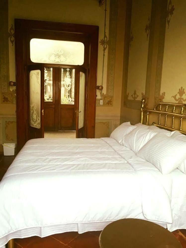 Leonora Hostal Puebla Eksteriør bilde