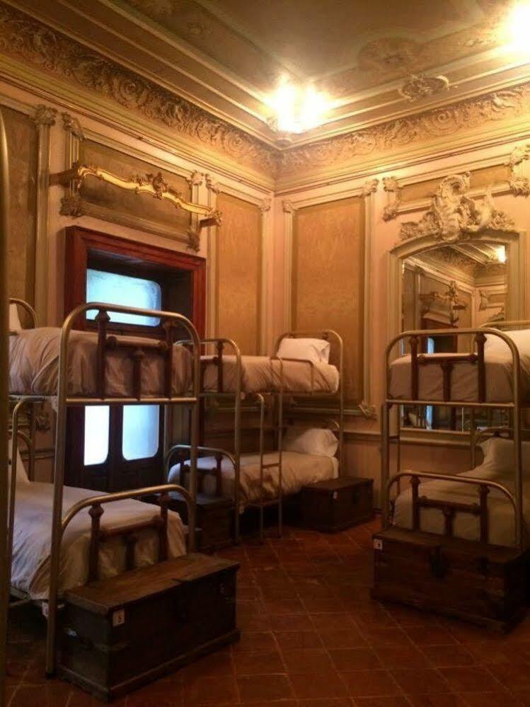 Leonora Hostal Puebla Eksteriør bilde