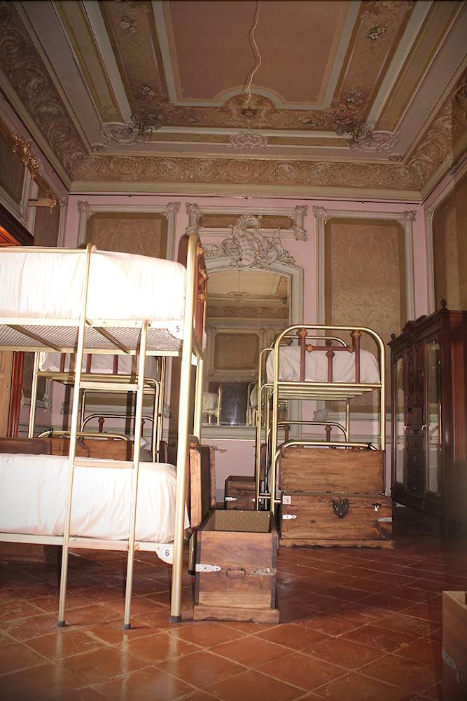 Leonora Hostal Puebla Eksteriør bilde